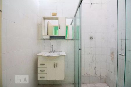 Casa à venda com 180m², 4 quartos e 2 vagasBanheiro casa 2