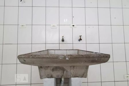 Casa à venda com 180m², 4 quartos e 2 vagasLavanderia casa1