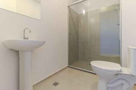 Banheiro de apartamento para alugar com 1 quarto, 46m² em República, São Paulo