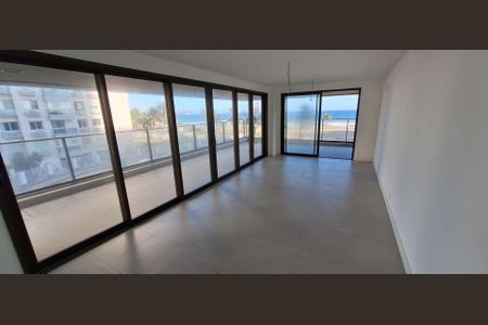 Apartamento à venda com 4 quartos, 200m² em Barra da Tijuca, Rio de Janeiro