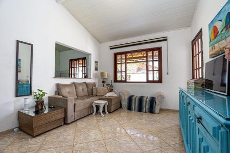 Casa à venda com 2 quartos, 148m² em Maravista, Niterói