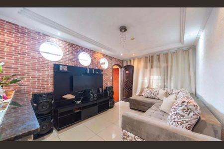 Casa à venda com 3 quartos, 157m² em Vila Helena, Santo André