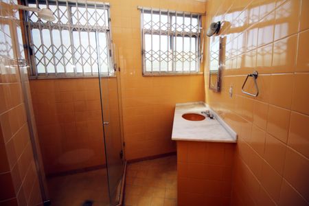 Apartamento para alugar com 60m², 2 quartos e sem vagaBanheiro