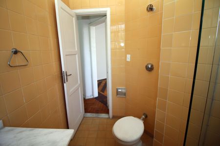 Apartamento para alugar com 60m², 2 quartos e sem vagaBanheiro