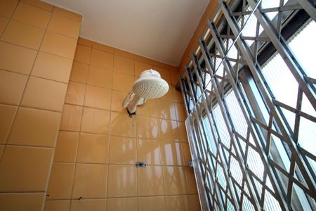 Apartamento para alugar com 60m², 2 quartos e sem vagaBanheiro