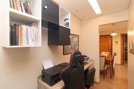 Apartamento à venda com 73m², 2 quartos e 1 vagaEscritório