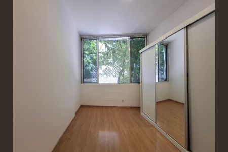Quarto 1 de apartamento para alugar com 2 quartos, 77m² em Flamengo, Rio de Janeiro
