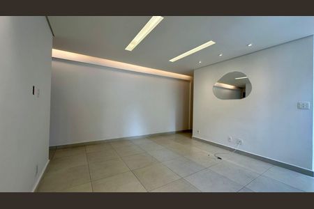 Apartamento para alugar com 70m², 2 quartos e 2 vagasSala