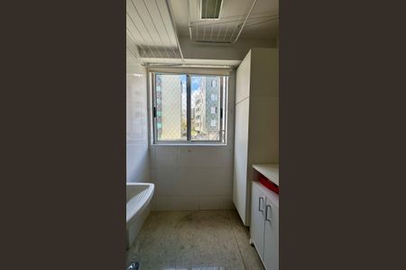 Apartamento para alugar com 70m², 2 quartos e 2 vagasÁrea de serviço