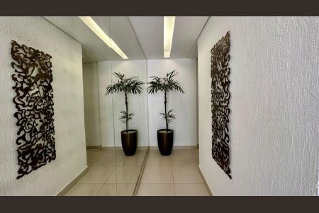 Apartamento para alugar com 70m², 2 quartos e 2 vagasHall de entrada