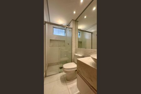 Apartamento para alugar com 70m², 2 quartos e 2 vagasBanheiro Social