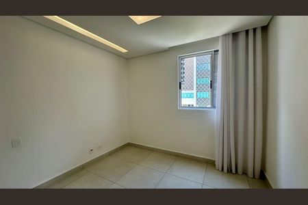 Apartamento para alugar com 70m², 2 quartos e 2 vagasQuarto