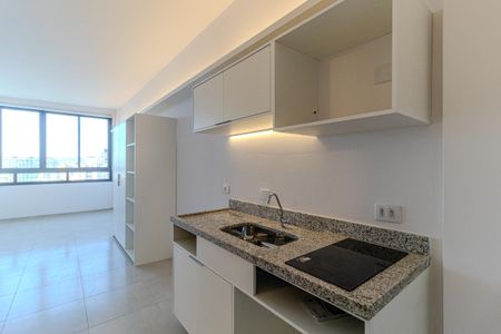 Cozinha de kitnet/studio para alugar com 1 quarto, 27m² em República, São Paulo