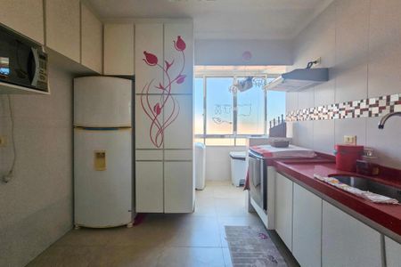 Apartamento para alugar com 126m², 3 quartos e sem vaga Apartamento para alugar com 126m², 3 quartos e sem vagaCozinha