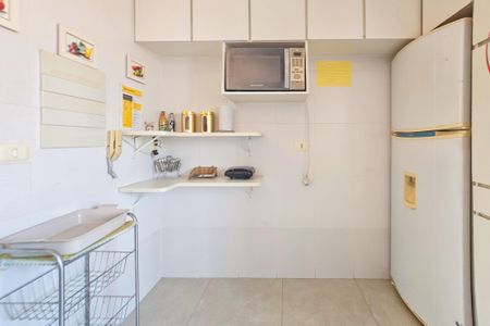 Apartamento para alugar com 126m², 3 quartos e sem vaga Apartamento para alugar com 126m², 3 quartos e sem vagaCozinha