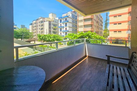 Apartamento para alugar com 126m², 3 quartos e sem vaga Apartamento para alugar com 126m², 3 quartos e sem vagaVaranda