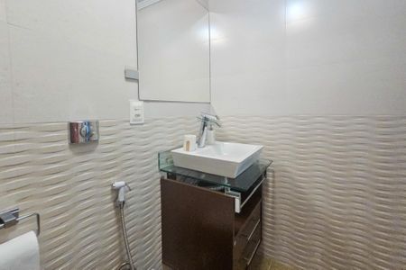 Apartamento para alugar com 126m², 3 quartos e sem vaga Apartamento para alugar com 126m², 3 quartos e sem vagaBanheiro