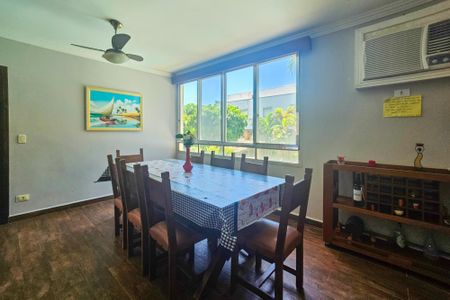 Apartamento para alugar com 126m², 3 quartos e sem vaga Apartamento para alugar com 126m², 3 quartos e sem vagaSala