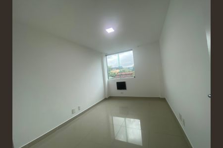 Quarto de apartamento para alugar com 3 quartos, 78m² em Freguesia (Jacarepaguá), Rio de Janeiro