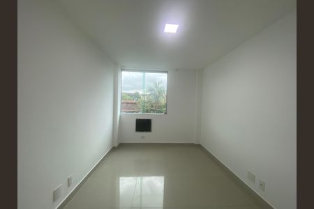 Quarto de apartamento para alugar com 3 quartos, 78m² em Freguesia (Jacarepaguá), Rio de Janeiro