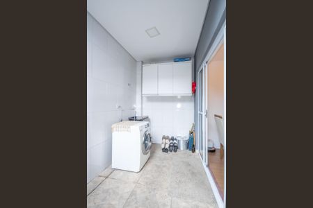 Casa à venda com 140m², 3 quartos e 4 vagasÁrea de Serviço