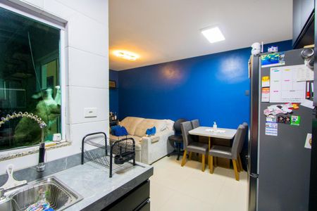 Apartamento à venda com 57m², 2 quartos e 1 vagaCozinha