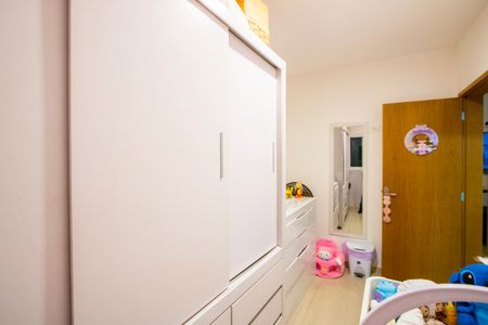 Apartamento à venda com 57m², 2 quartos e 1 vagaQuarto 2