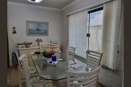 Casa à venda com 221m², 3 quartos e 2 vagasFoto 07