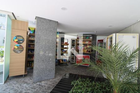 Apartamento para alugar com 73m², 3 quartos e 1 vagaMini Mercado