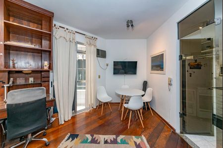 Apartamento à venda com 40m², 1 quarto e 1 vagaSala