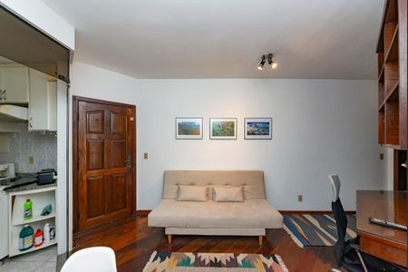 Apartamento à venda com 40m², 1 quarto e 1 vagaSala