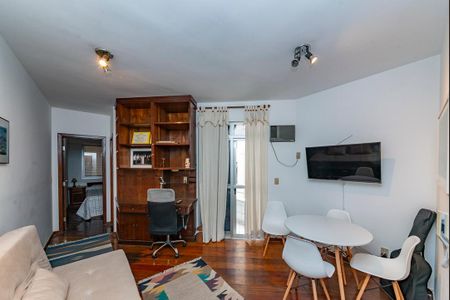 Sala de apartamento à venda com 1 quarto, 40m² em Savassi, Belo Horizonte