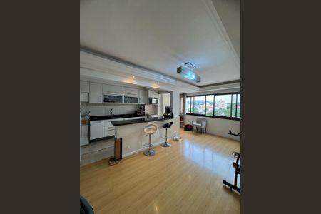 Cozinha de apartamento à venda com 3 quartos, 88m² em Vila Ipiranga, Porto Alegre