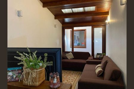 Casa à venda com 3 quartos, 180m² em Jardim Pinheiros, São Paulo