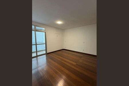 Apartamento à venda com 4 quartos, 350m² em Ingá, Niterói