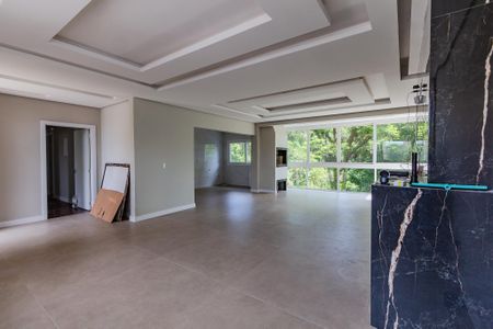 Sala de casa à venda com 3 quartos, 250m² em Santa Tereza, Porto Alegre