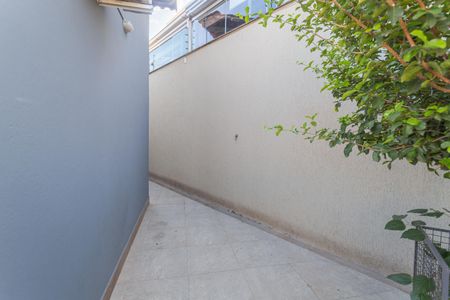 Casa à venda com 109m², 2 quartos e 2 vagasQuintal