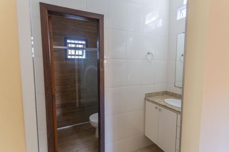 Casa à venda com 109m², 2 quartos e 2 vagasBanheiro Social