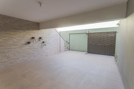 Casa à venda com 109m², 2 quartos e 2 vagasGaragem