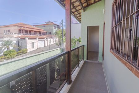 Casa à venda com 109m², 2 quartos e 2 vagasVaranda da Copa