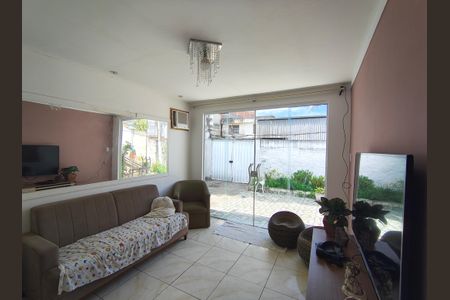 Sala de casa à venda com 2 quartos, 123m² em Gardênia Azul, Rio de Janeiro