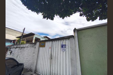 Casa à venda com 123m², 2 quartos e 3 vagas Casa à venda com 123m², 2 quartos e 3 vagasFachada