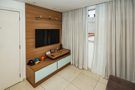 Apartamento à venda com 2 quartos, 62m² em Paquetá, Belo Horizonte