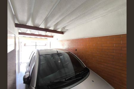 Casa à venda com 200m², 2 quartos e 2 vagasGaragem