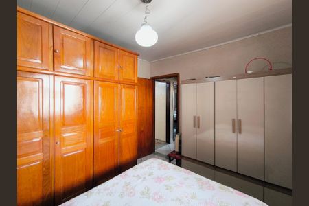 Casa à venda com 200m², 2 quartos e 2 vagasQuarto 2