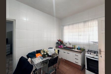 Casa à venda com 200m², 2 quartos e 2 vagasCozinha Casa 2