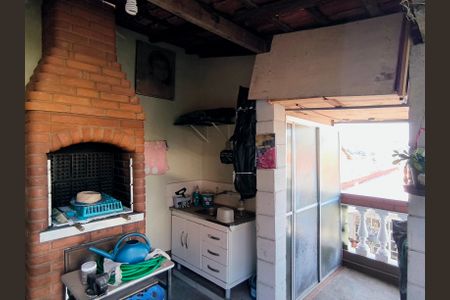 Casa à venda com 200m², 2 quartos e 2 vagasQuintal e Churrasqueira