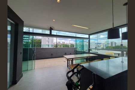 Apartamento à venda com 180m², 3 quartos e 3 vagasVaranda