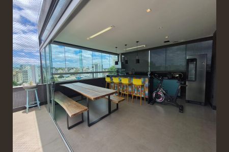 Apartamento à venda com 180m², 3 quartos e 3 vagasVaranda