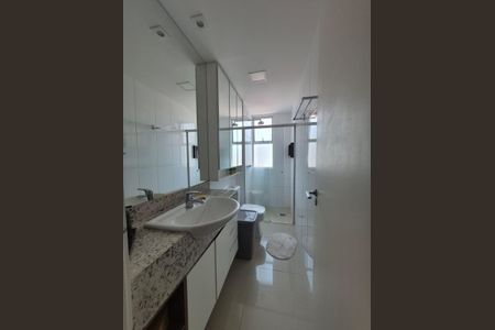 Apartamento à venda com 180m², 3 quartos e 3 vagasBanheiro
